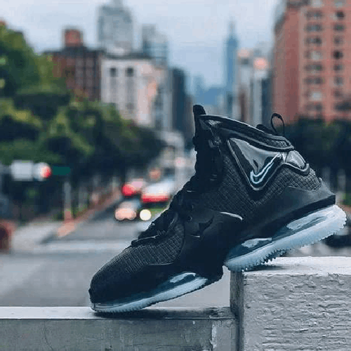 Lebron 19 space jam restocked